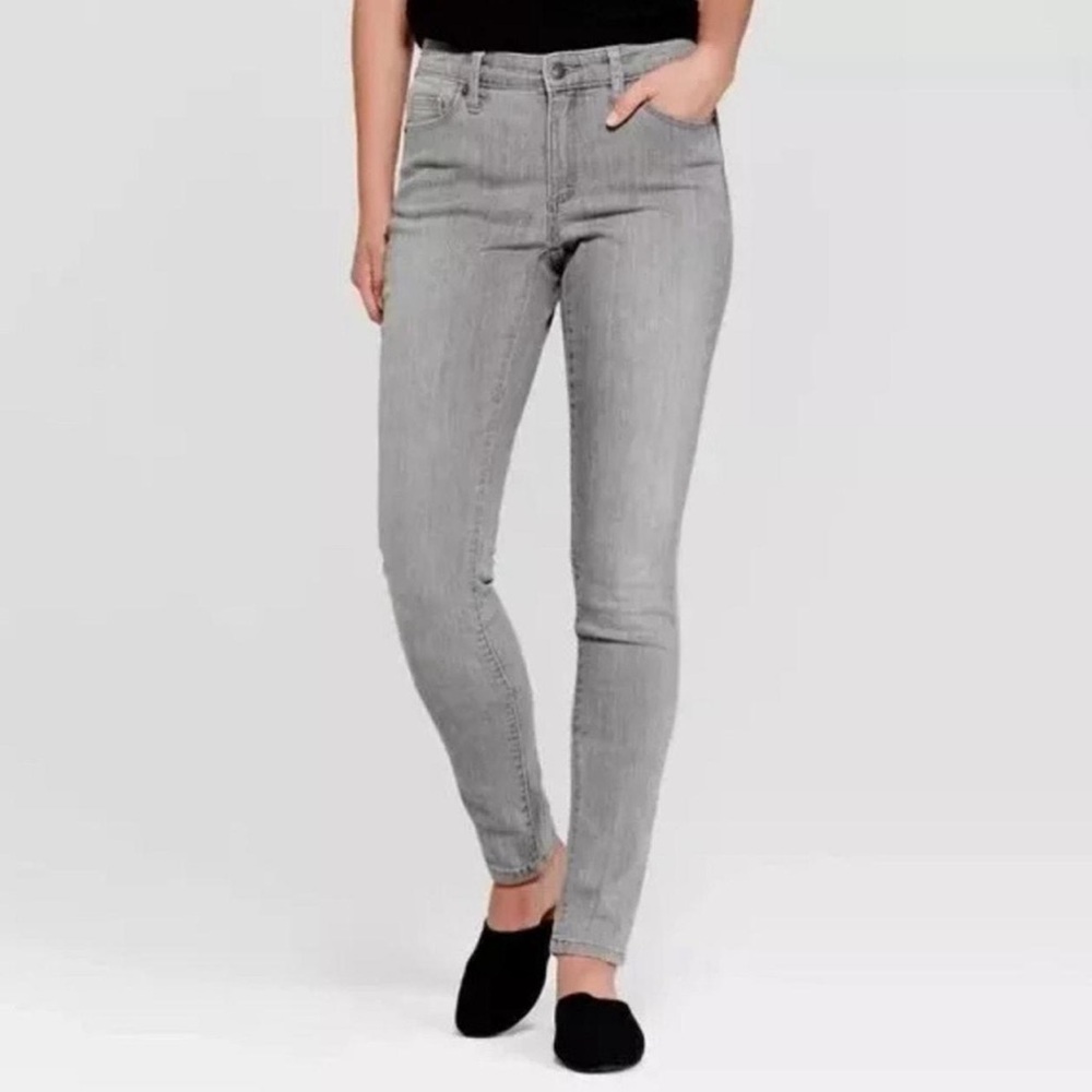 Universal Thread Light Gray Skinny Jeans